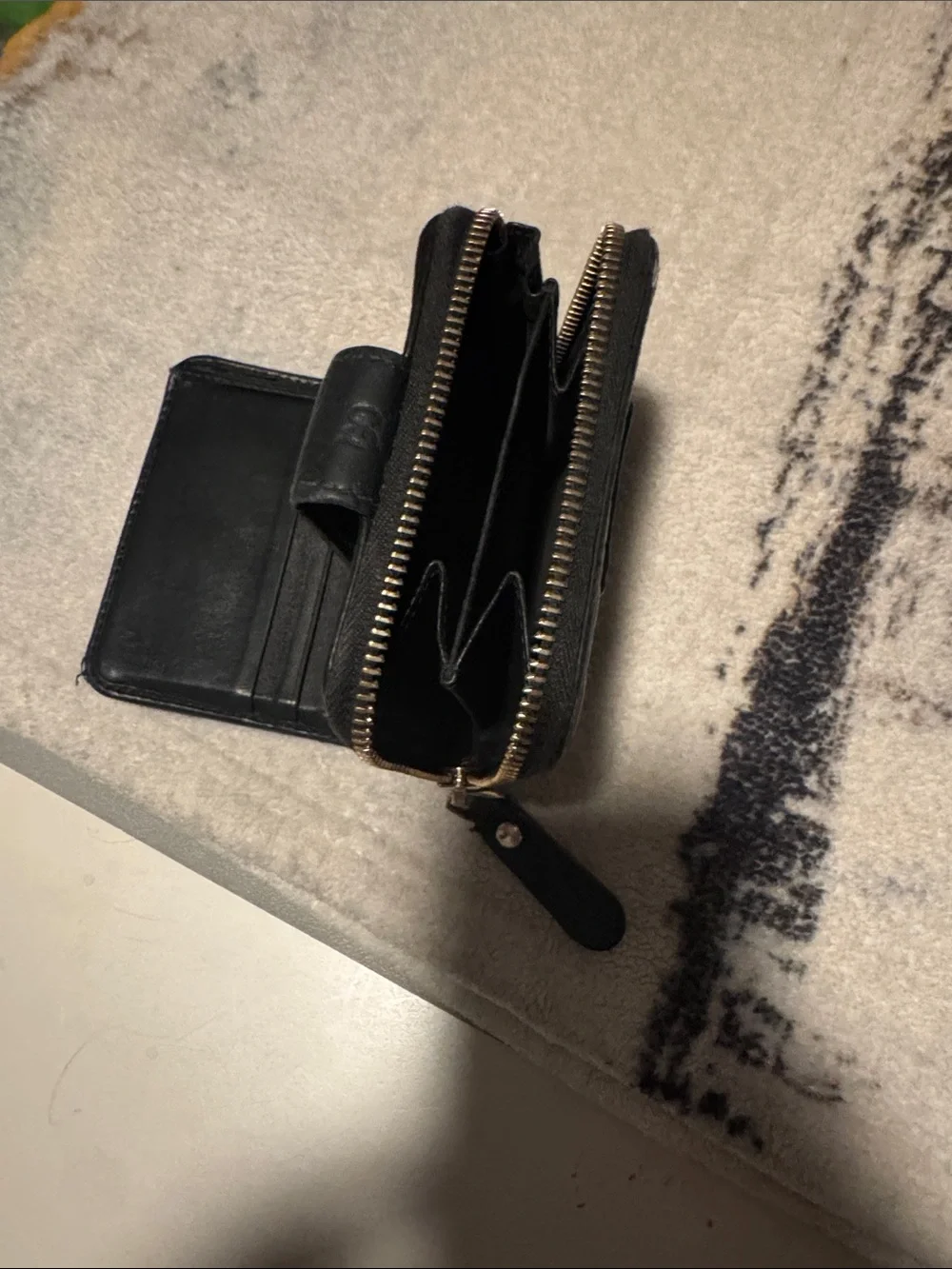 Gucci Black Quilted GG Leather Zip Wallet